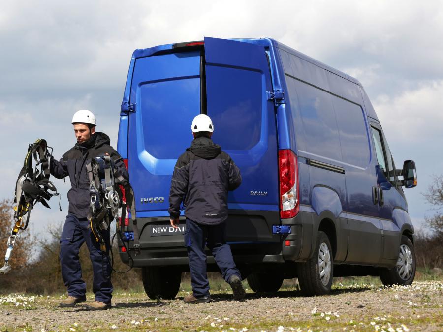  Iveco Daily Van 2014 года  (фото 25 из 30)
